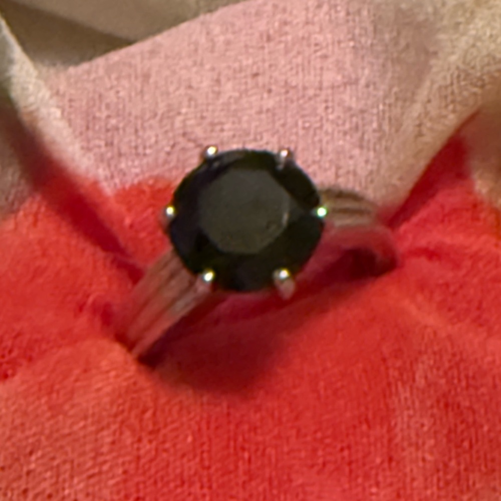 Stunning Black Stone (possibly onyx) Silver Ring